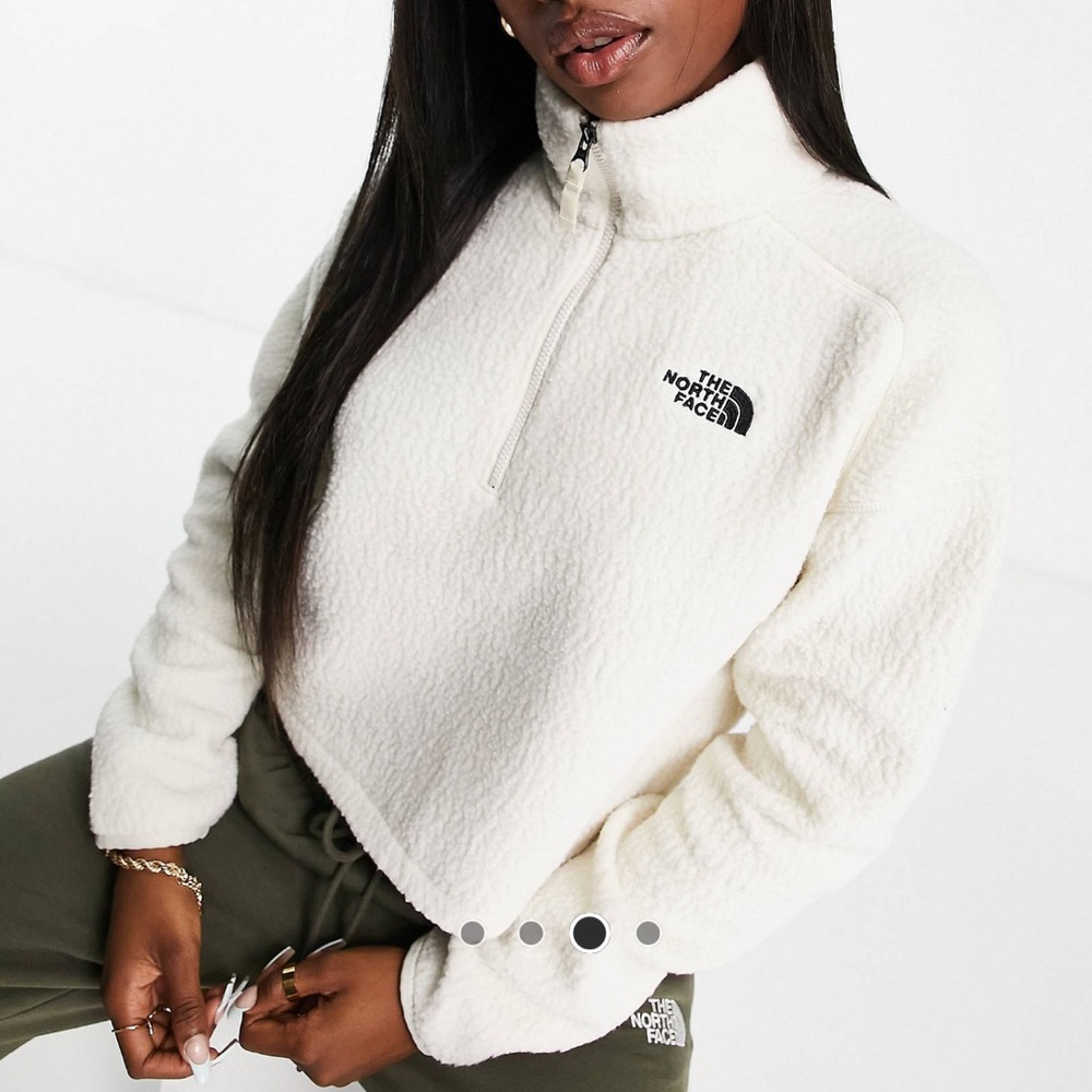The north face Sherpa fleece cropped quarter zip sweatshirt - small